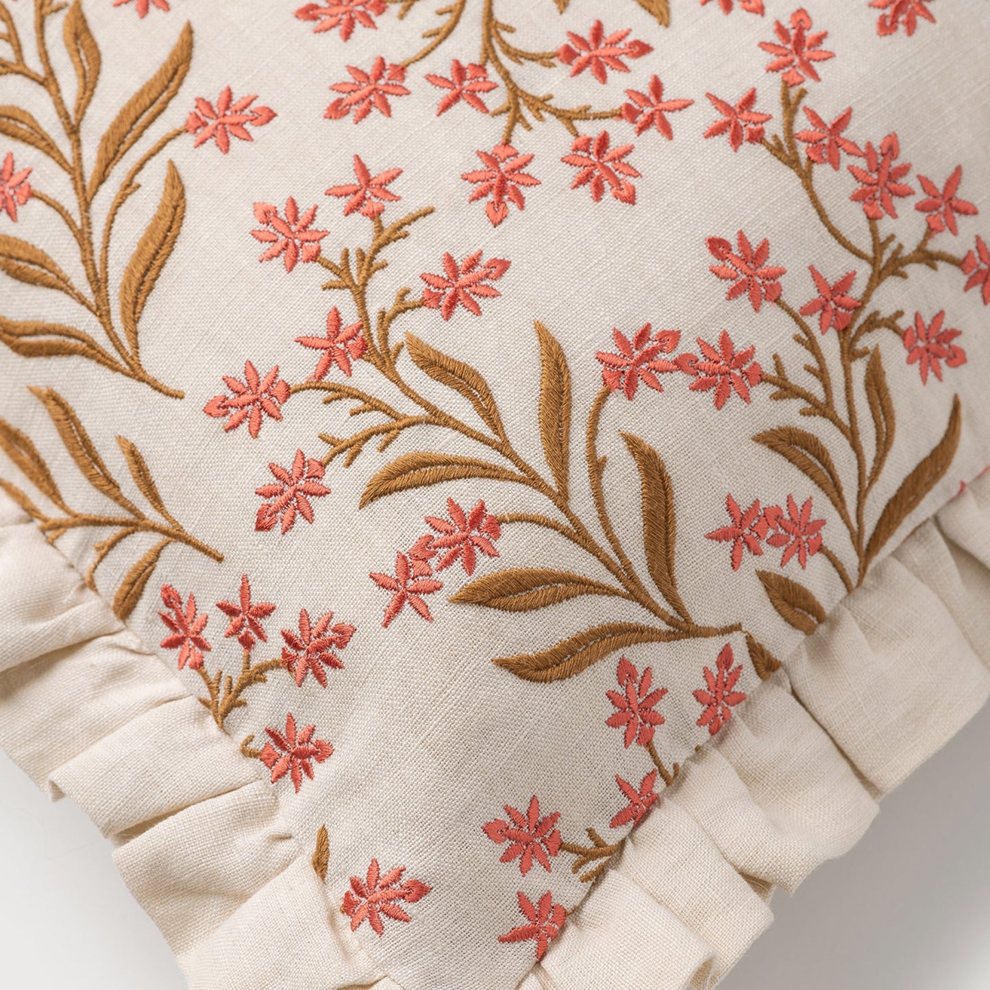 Cushion Audrey Coral & Ecru