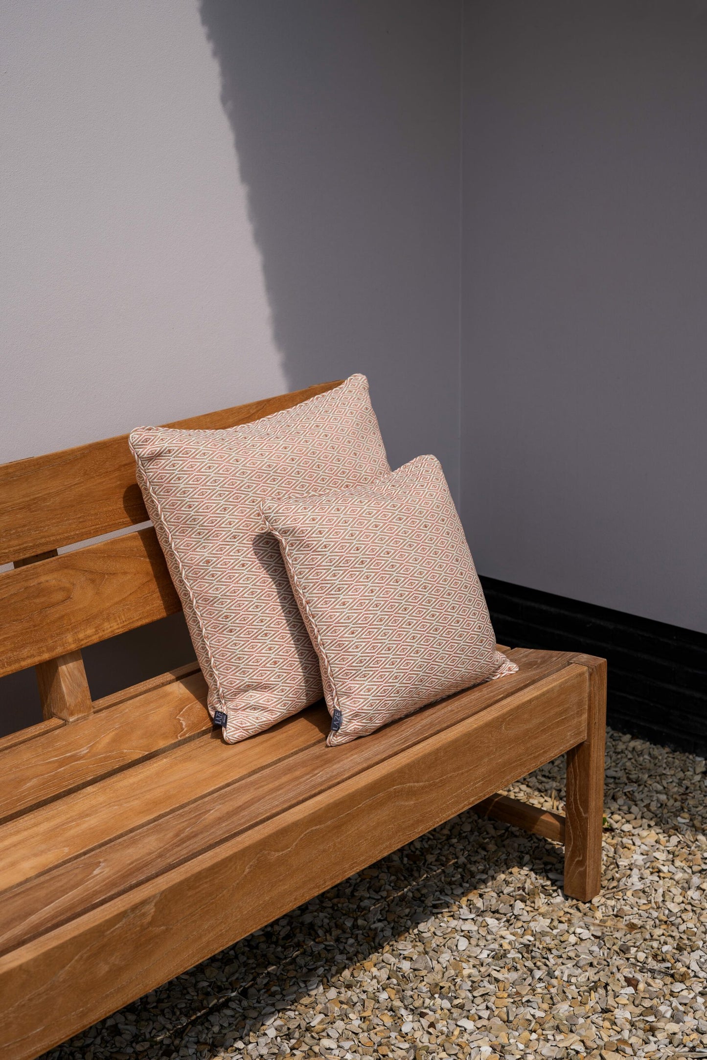 LAZE sierkussen 'Diamond' roze - diverse maten